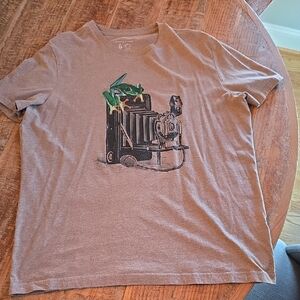 Banana Republic Brown Short-Sleeve Tee with Green Frog & Camera Graphic